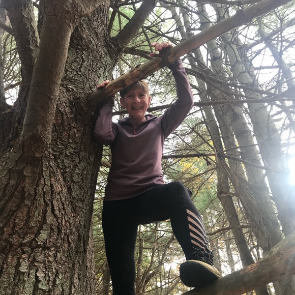 Meet your Posher, Laura - Picture 1 of 1